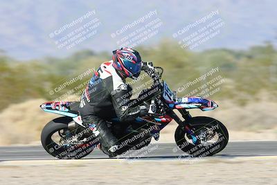 media/Dec-04-2025-Racers Edge (Thu) [[5ebc9f124d]]/3-B Group/5-Session 2 Turn 2 inside Speed Pans/